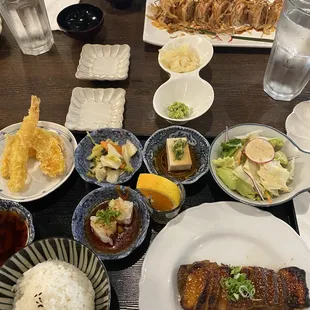 Cajun Salmon Tataki Roll