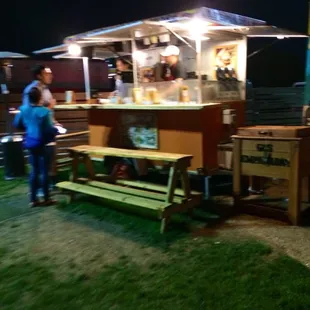 Gus' Empanadas food truck