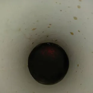 Look what they gave me a fucking dirty cup  Those dirty bastards . Fuck this place .