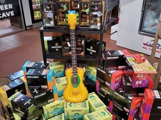 Four Leaf Wine and Spirits