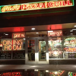 the outside of the restaurant