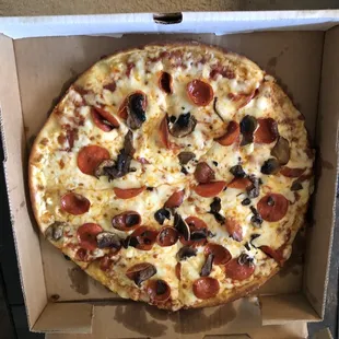 Pepperoni &amp; Mushroom Pizza
