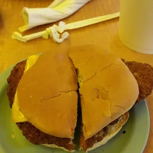 Chicken sandwich with cheese