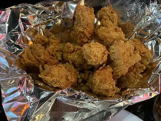 Gus's New York Pizza & Bar