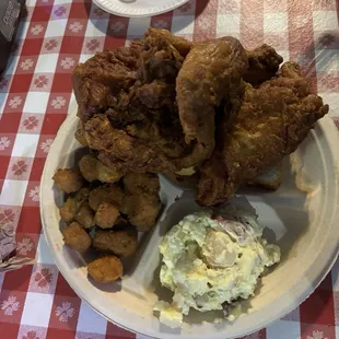 fried chicken, fried chicken wings, chicken wings and fried chicken, food, chicken, bbq chicken, chicken wings, bbq wings, poultry