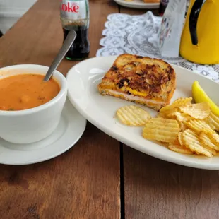 Tomato basil soup, Gustaf sandwich