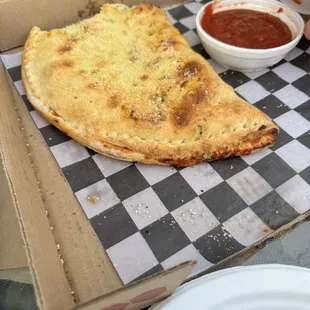 Calzone with 4 fillings