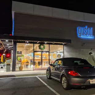 gusto! Decatur storefront. Located in the Whole Foods shopping center at N Decatur Rd and Church St.