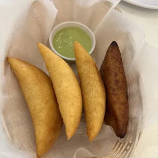 4 different type of empanadas