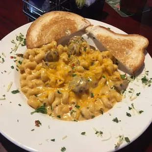 Beer cheese pasta with Italian sausage.