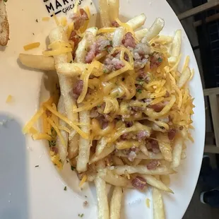 Cheese and bacon fries