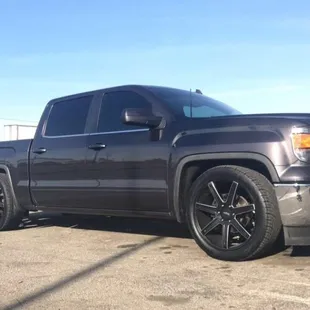 5-7&quot; Drop 22&quot; KMC Wheels