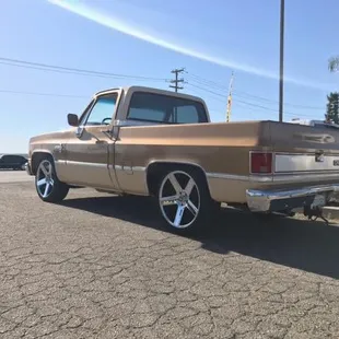2-4&quot; Belltech Drop 22&quot; Dub Ballers