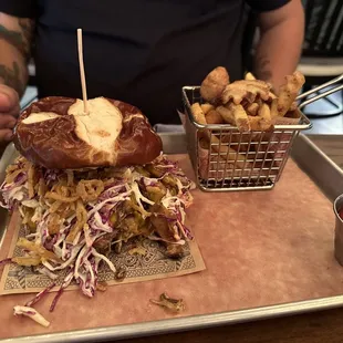 Motley Que pulled pork