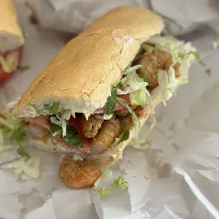Fried shrimp po boy. -- nothing to write home about.