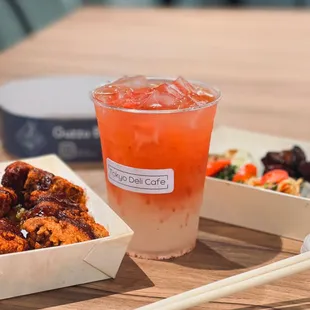 Guzzu Bento-ya &amp; Tokyo Deli Cafe - Strawberry Yuzu Refresher