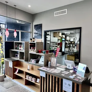 The order counter w their kitchen in the background.