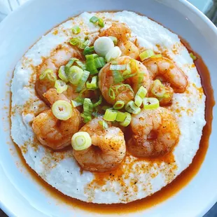 Pan Seared Shrimp and White Cheddar Grits