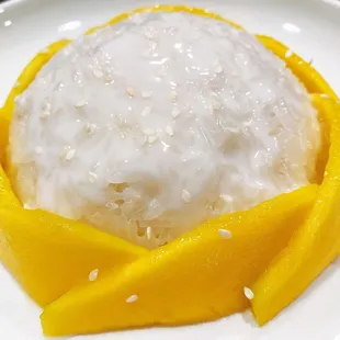 Thai Sticky Rice w/Mango (Seasonal)
