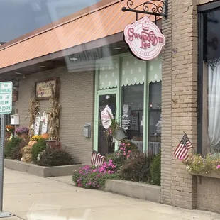 Gwendolyn Lee Cakery