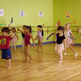 Dance Class - Ages 3-5 years