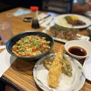 ramen and noodles, food
