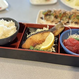 Lunch 2 Choice Combo w/Misoyaki Butterfish &amp; Sashimi