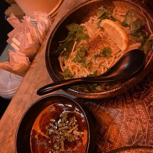 Dipping noodles