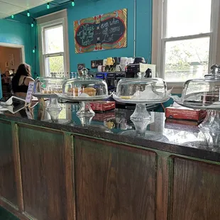 sushi and sashimi, interior