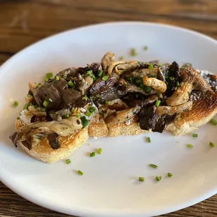 Roasted Mushrooms &amp; Whipped Goat Cheese Toast