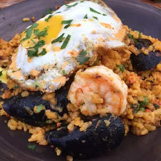 Seafood Paella*