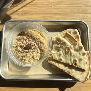 Pita with Hummus