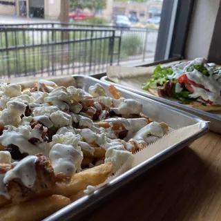 Feta Fries with Chicken