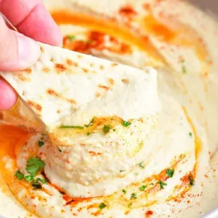 HUMMUS APPETIZER