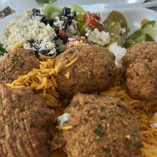 Falafel Salad Platter