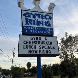 a sign for gyro king