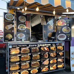 This is what the كوشك looks like and the menu.