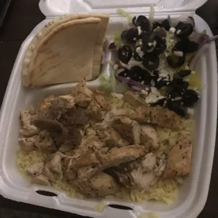 Chicken plate with Greek salad