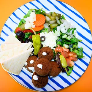 Falafel Salad