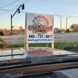 a sign for gyro time
