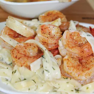 Alfredo Pasta with Shrimp