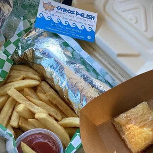 Apollo with fries and baklava to go