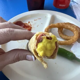 Crispy dog with mustard (deliciius)