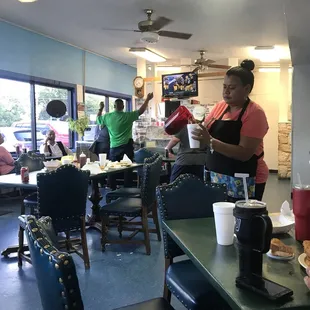 A peek inside (ignore those messy customers, and their messy table)