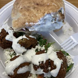 2. Chicken Pocket, falafel