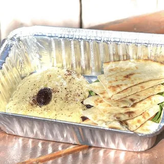 Hummus with Pita Bread