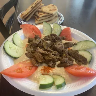 Hummus with Meat and extra pita