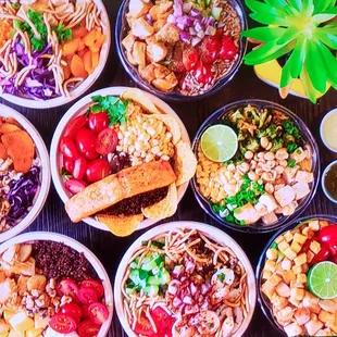 Salad bowls