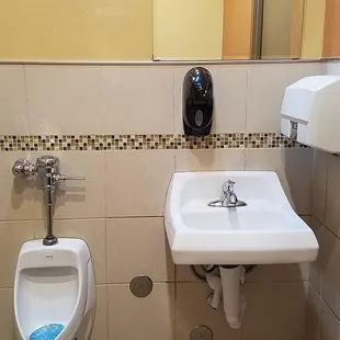 Look at the cleanliness. Gotta love it.