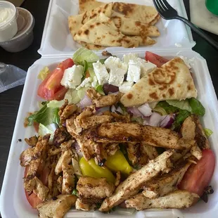 Greek salad with shawarma chicken ! Yummy yumm